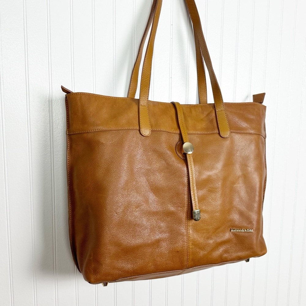 Stella & Max Tan Shoulder Bag - Picture 2 of 12